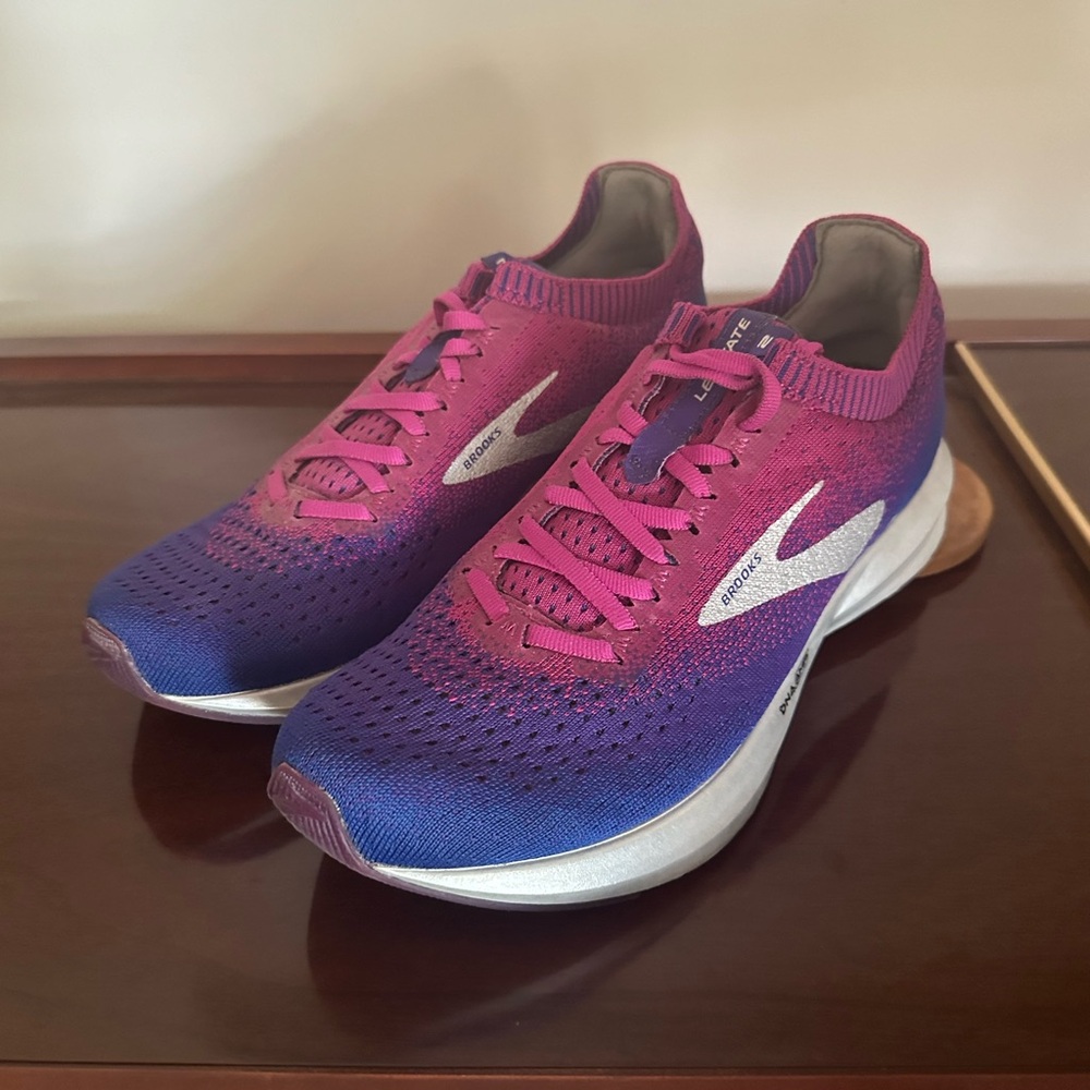 SOLD Brooks Levitate 2 DNA AMP Violet Blue Pink & Silver Sharp Running Shoes